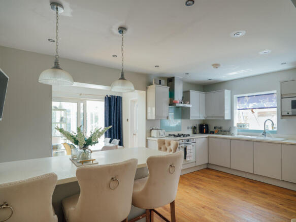 Kitchen / Dining Room