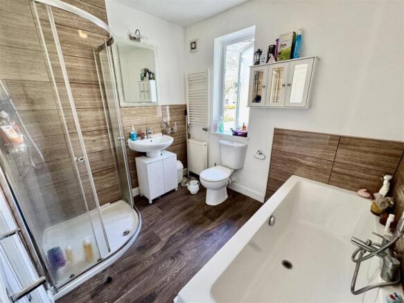 Main Bathroom