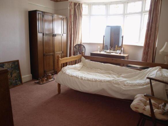 Bay fronted bedroom