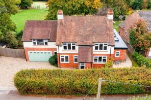 The Post House, Tokers Green Lane, Kidmore End, Reading RG4 9AY