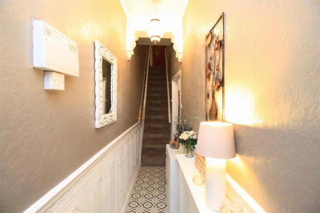 Hallway.jpg
