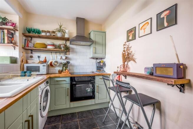 Apartment in Hove - View 5