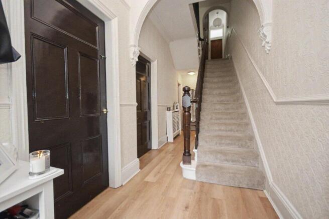 5 bed Terraced for sale Image 12