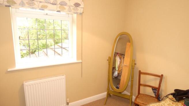 5 bed Semi-Detached for sale Image 12