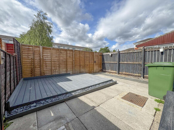 3 bed Semi-Detached for sale Image 8