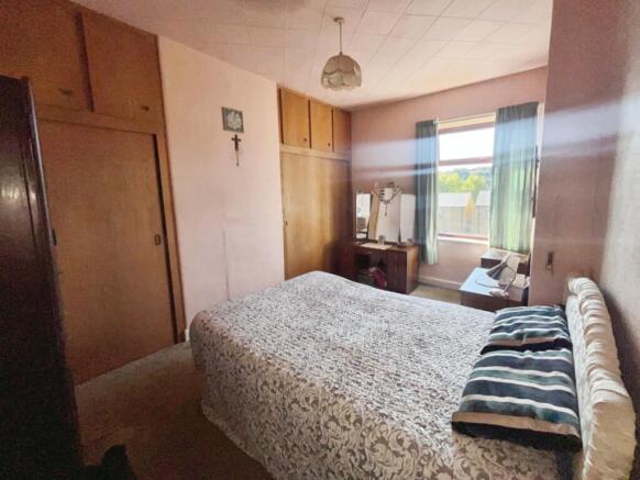 4 bed Terraced for sale Image 9