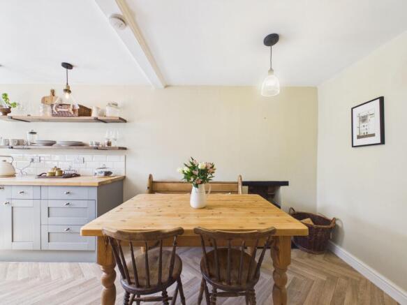 2 bed Terraced for sale Image 11