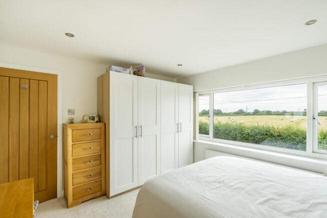 3 bed Detached for sale Image 12