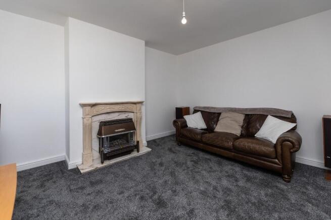 4 bed Semi-Detached for sale Image 7
