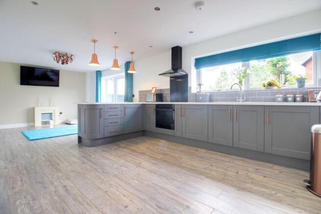 kitchen/Dining/Living