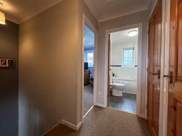 FIRST FLOOR LANDING