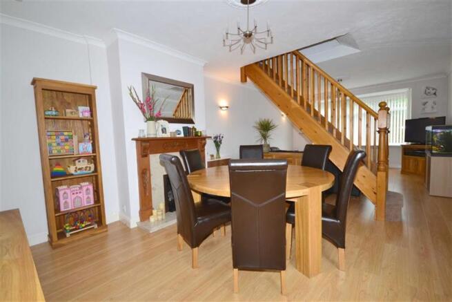 OPEN PLAN LOUNGE/DIN