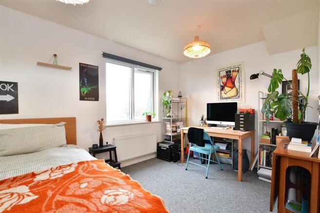 Studio Room