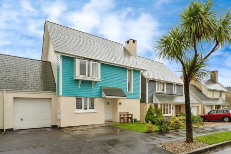 Pentre Nicklaus Village, Llanelli, SA15