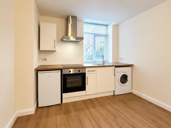 Fitted Kitchen: