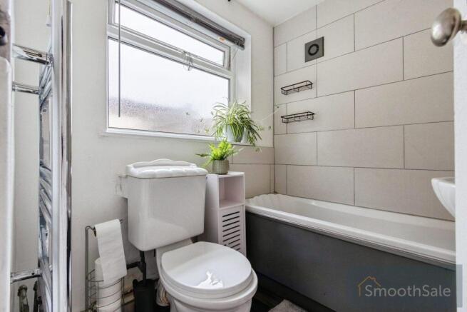 3 bed Terraced for sale Image 12