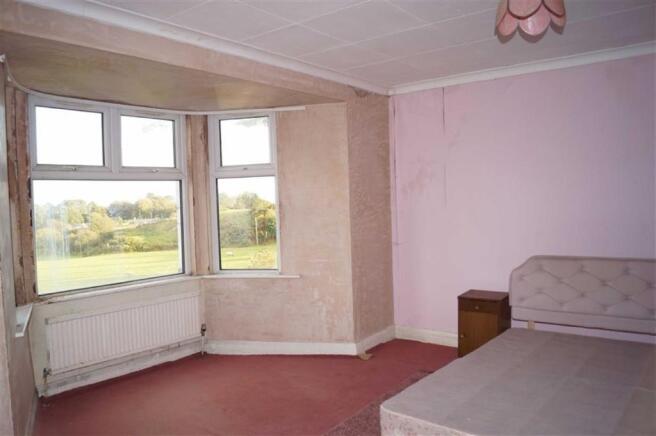 Bedroom 1 (west)