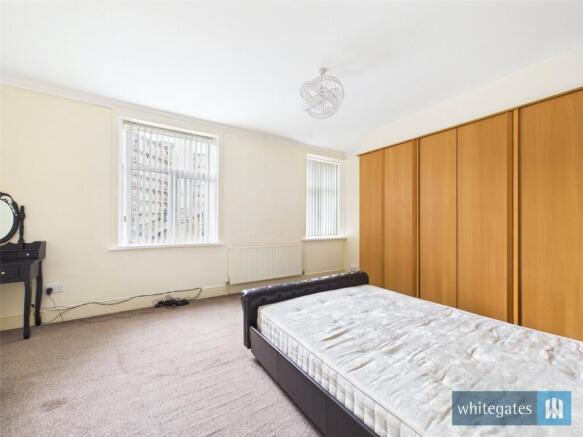 3 bed Terraced for sale Image 4