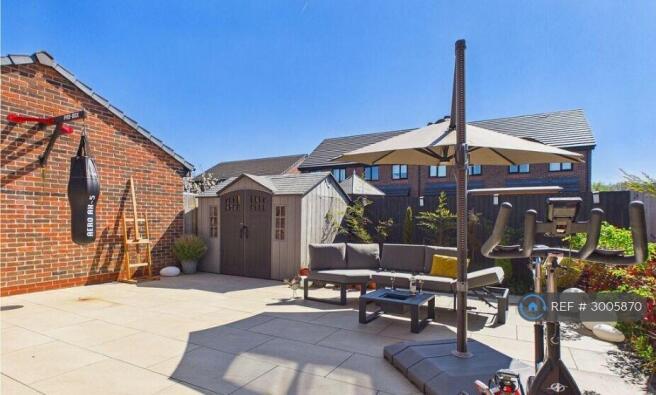 South-Facing Garden¿Porcelain Paved Patio-Angle 1