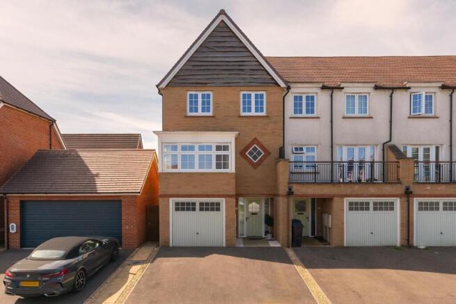 0G7CLCV - External G.jpg