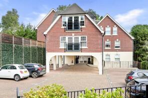 12, 5 Roding Heights, Station Way, Buckhurst Hill IG9 6FA