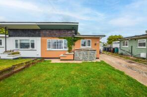 16, Sunset Close, Pevensey BN24 6SA