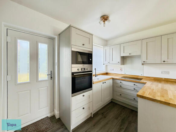Doncaster Road, Armthorpe, Doncaster, DN3 photo 3