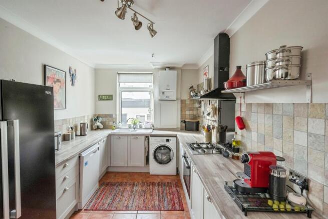 4 bed End of Terrace for sale Image 6