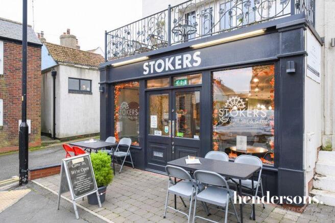 6 bed Town House for sale Image 4