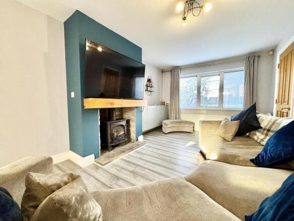 4 bed Semi-Detached for sale Image 9