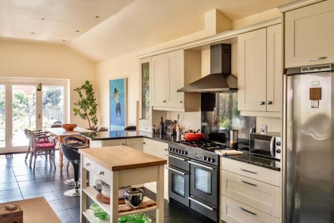 Kitchen/Breakfast Room