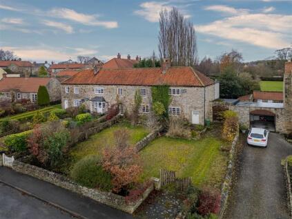 The Neuk & Archway Cottage, Middleton Tyas, DL10 6PY