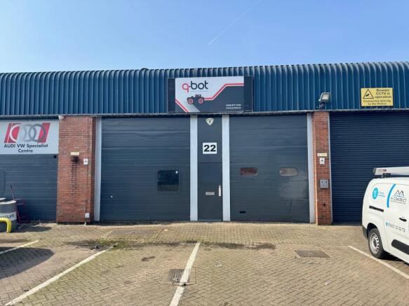 22 Hawthorn Centre 9.jpg