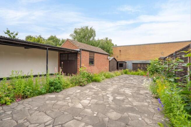 2 bed Semi-Detached Bungalow for sale Image 11