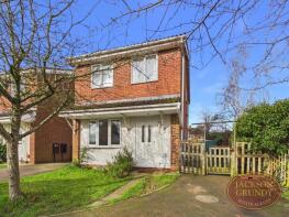 8, Stephen Bennett Close, Northampton NN5 6PH