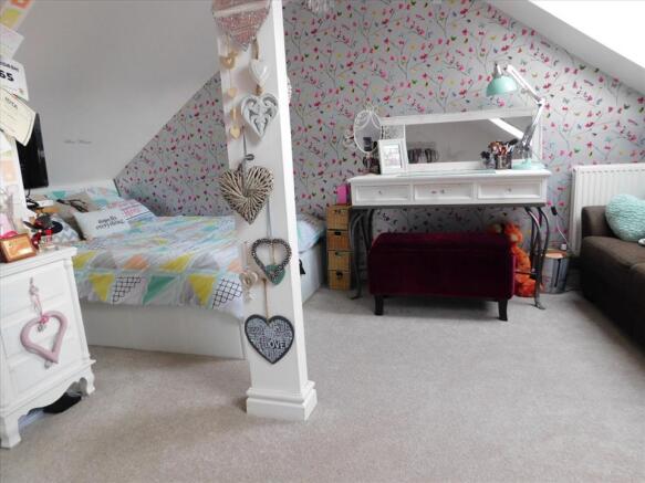 LOFT ROOM