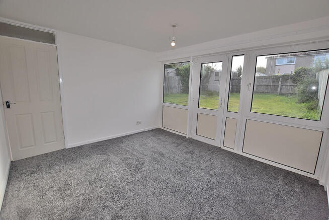 3 bed Semi-Detached for sale Image 6