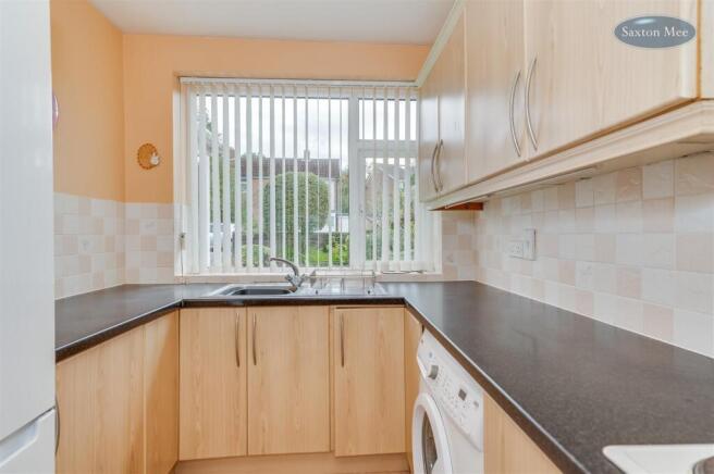 3 bed Semi-Detached for sale Image 9