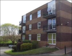 42, Manor Court, Manchester M32 9DE