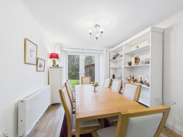 CAM02536G0-PR0040-STILL007