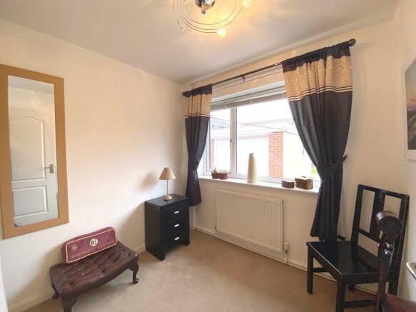 Bedroom 2 (Double)