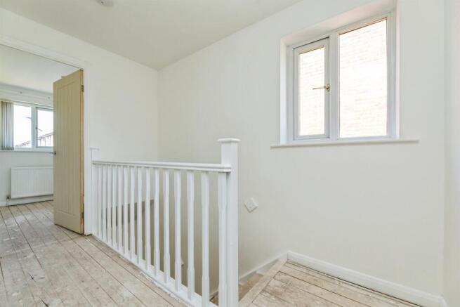 3 bed Detached for sale Image 11