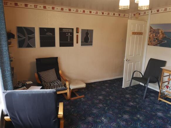 34 Glanfelin flats 4.jpg