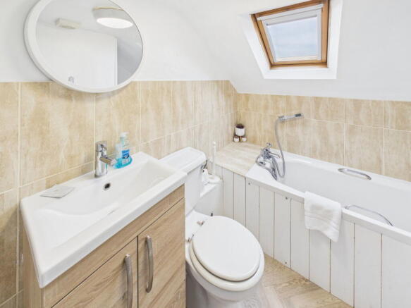 1 bed Flat for sale Image 8