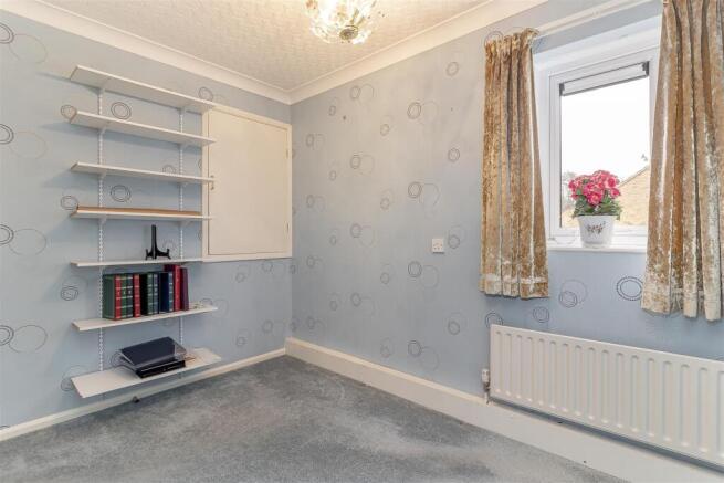 2 bed Flat for sale Image 8
