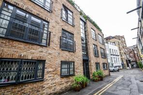 Flat 9, 17, Hatton Place, London EC1N 8RU