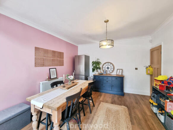 3 bed Semi-Detached for sale Image 10