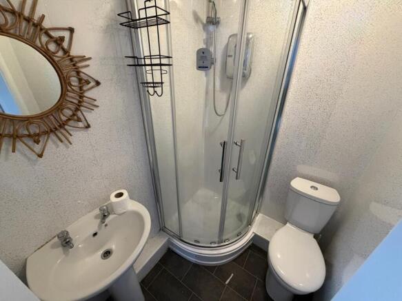 5 bed Flat to rent Image 10