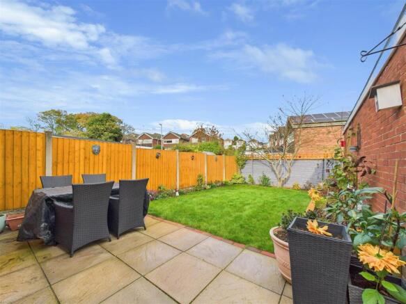 Gorseburn Way, Rugeley photo 4