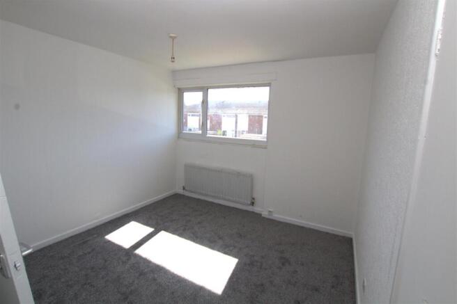 9 Harlech Bedroom.jpg